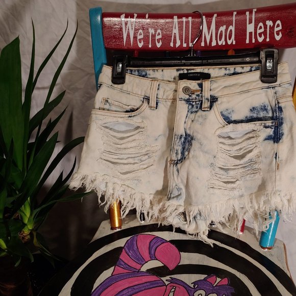 Forever 21 Shorts - Picture 4 of 5